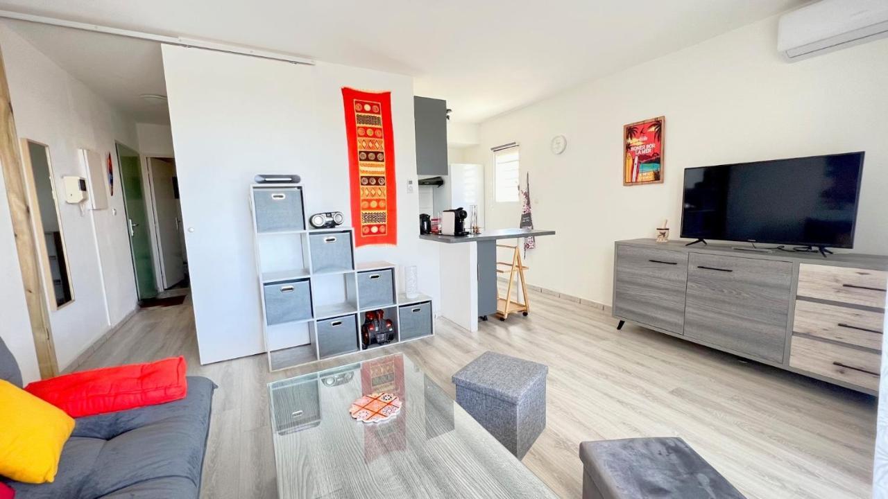 L'Eden Cocoon 3 Etoiles Proche Plage Saint Gilles Les Bains Exterior foto